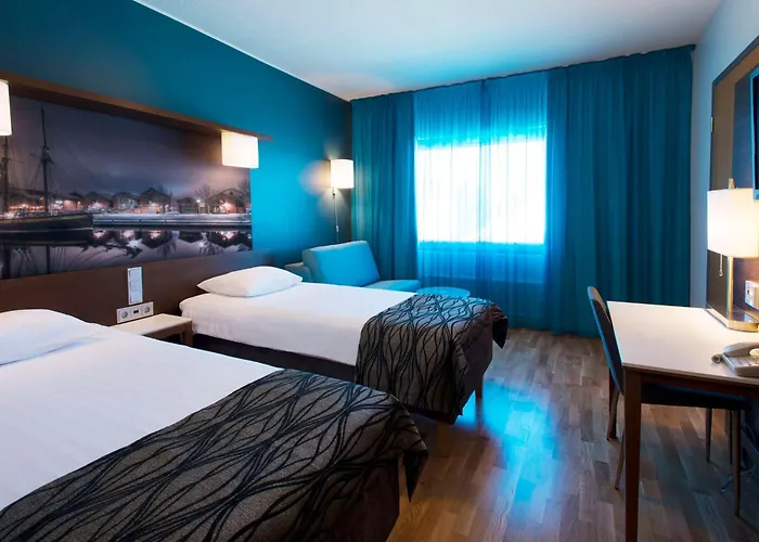 Hotell Scandic Station 4*