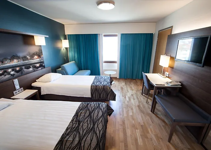 Hotell Scandic Station 4*