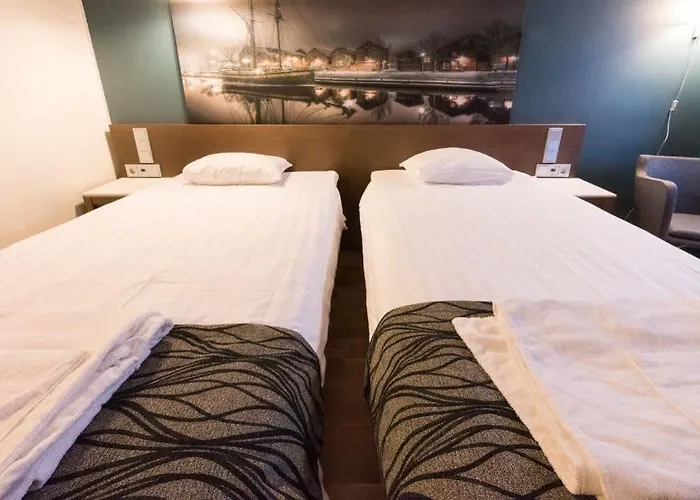 Hotell Scandic Station 4*